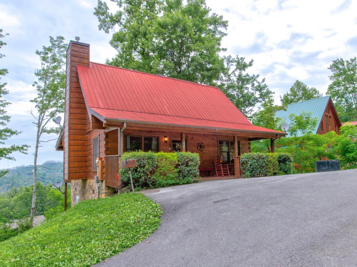 Bear Tracks, 2 Bedrooms, Hot Tub, Fireplace, Wifi, Jetted Tub, Sleeps 6 Gatlinburg Exterior photo